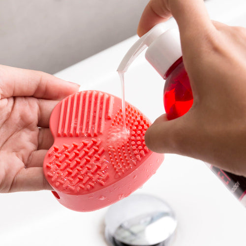 Heart Makeup Brush Cleaning Pad